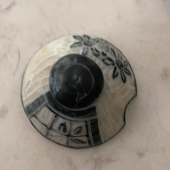 Honey dish.  Local MA potter - Picture 4 of 7